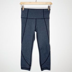ATHLETA Salutation Powervita Capri Crop Leggings